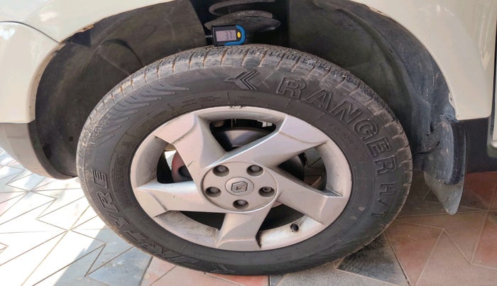 2014 Renault Duster 110 PS RXZ DIESEL, Diesel, Manual, 1,38,476 km, tyre