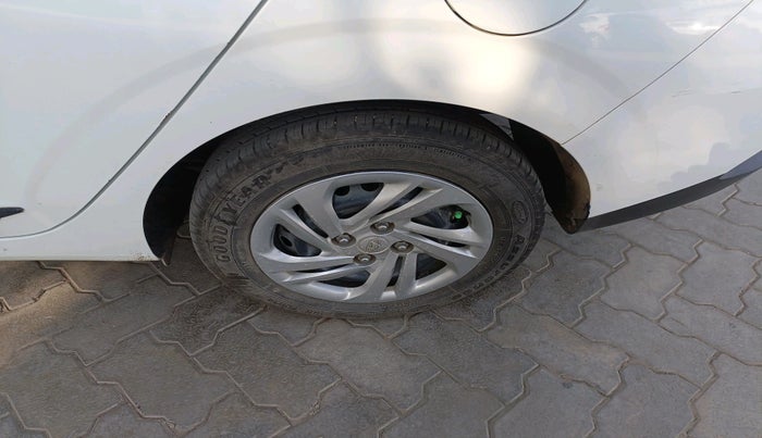 2022 Hyundai AURA S 1.2 CNG, Petrol, Manual, 37,395 km, tyre