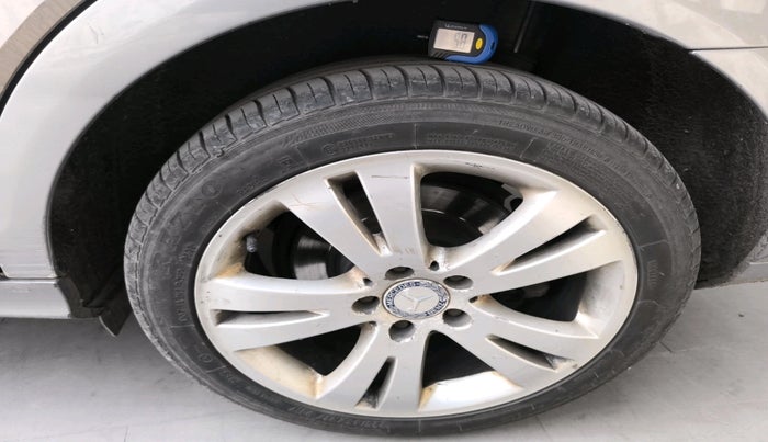 2011 Mercedes Benz C Class 200 CGI AVANTGARDE, Petrol, Automatic, 68,784 km, tyre