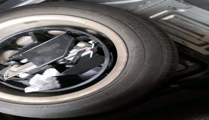 2011 Mercedes Benz C Class 200 CGI AVANTGARDE, Petrol, Automatic, 68,784 km, tyre