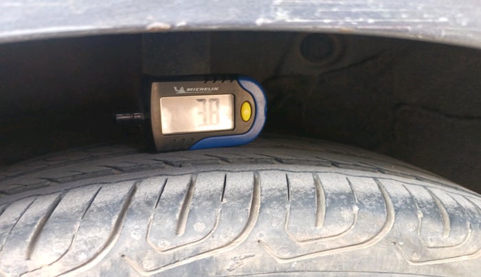 2016 Hyundai Grand i10 SPORTZ 1.2 KAPPA VTVT, Petrol, Manual, 48,823 km, tyre