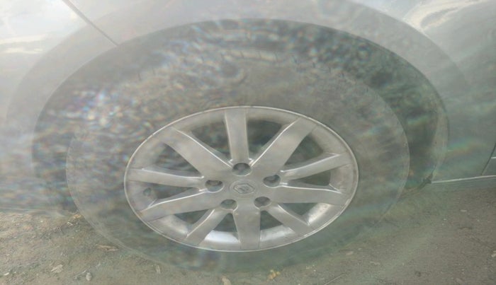 2011 Renault Fluence 2.0 E4 AT, Petrol, Automatic, 95,539 km, tyre