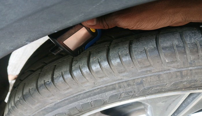 2016 Hyundai Creta SX PLUS AT 1.6 PETROL, Petrol, Automatic, 80,811 km, tyre