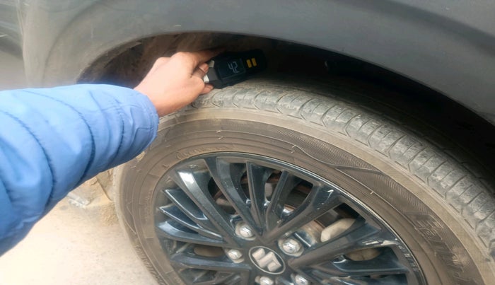 2020 Maruti XL6 ZETA MT, Petrol, Manual, 88,607 km, tyre