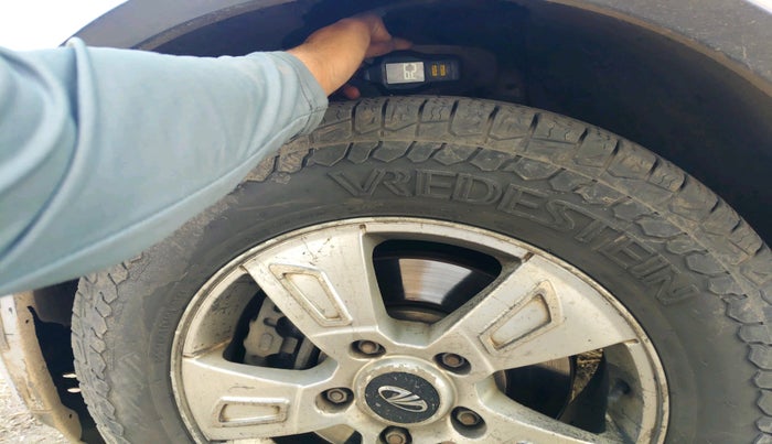 2012 Mahindra XUV500 W8, Diesel, Manual, 2,46,518 km, tyre