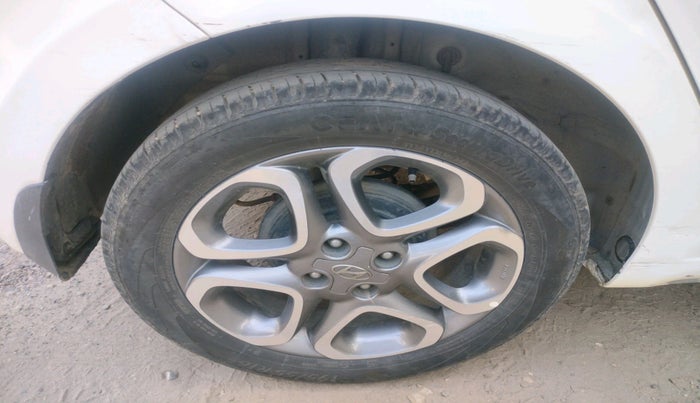 2019 Hyundai Elite i20 ASTA 1.4 CRDI (O), Diesel, Manual, 1,27,097 km, tyre