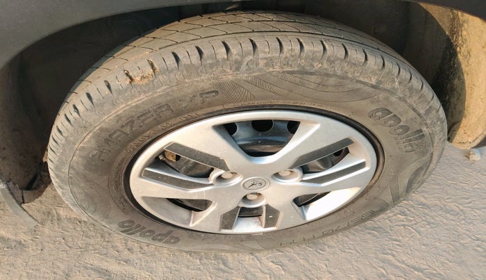 2021 Renault Kwid STD, Petrol, Manual, 19,421 km, tyre