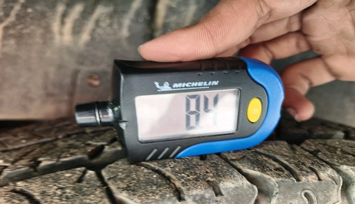 2017 Mahindra TUV300 T8, Diesel, Manual, 57,775 km, tyre