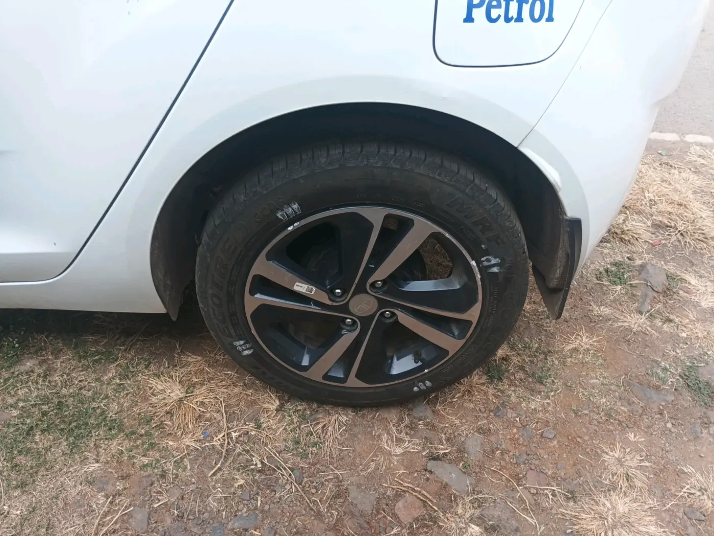 2023 Tata ALTROZ XZA PLUS (O) SUNROOF P , Petrol, Automatic, 8,808 km, tyre