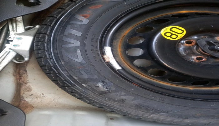 2016 Maruti Baleno ZETA PETROL 1.2, Petrol, Manual, 1,06,202 km, tyre