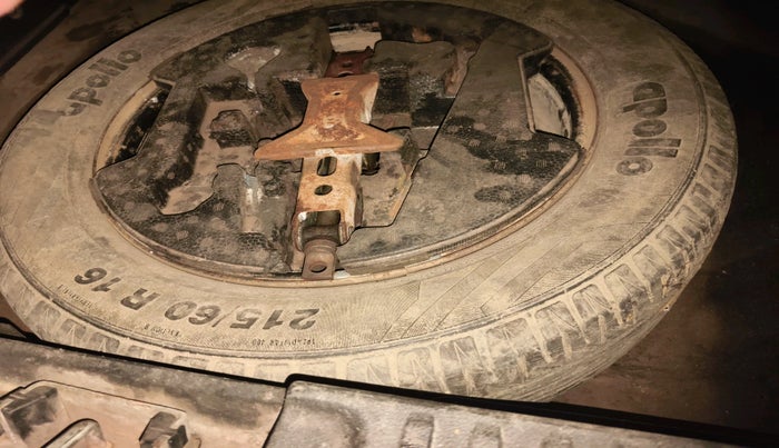 2017 Maruti Vitara Brezza ZDI, Diesel, Manual, 92,265 km, tyre