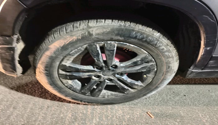 2017 Maruti Vitara Brezza ZDI, Diesel, Manual, 92,265 km, tyre