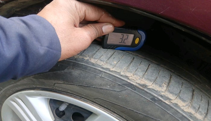 2012 Honda City 1.5L I-VTEC E MT, Petrol, Manual, 97,000 km, tyre