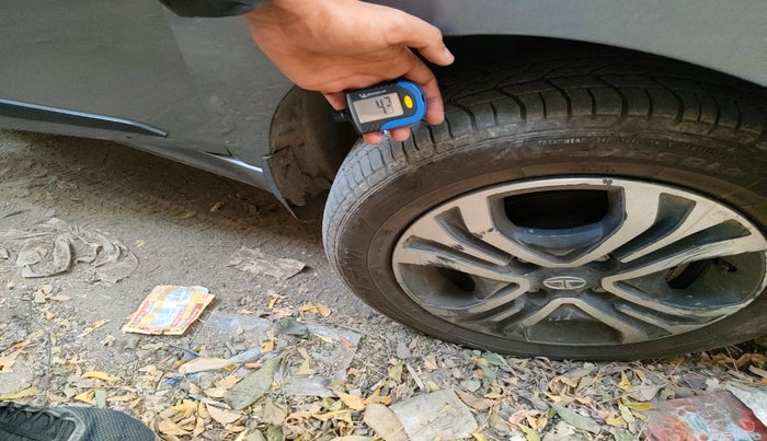 2019 Tata Tiago XZ PETROL, Petrol, Manual, 59,121 km, tyre