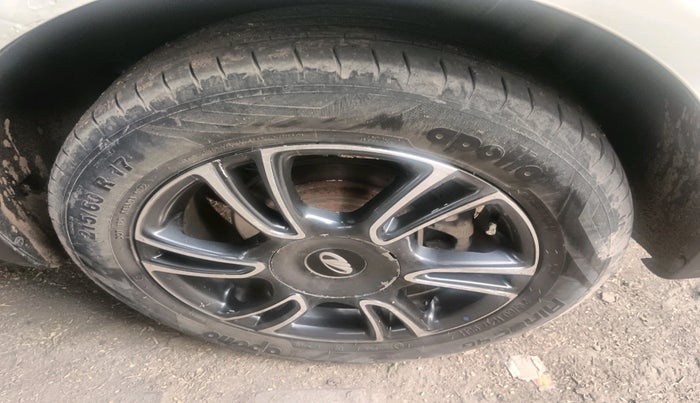 2019 Mahindra MARAZZO M6 8 STR, Diesel, Manual, 1,71,557 km, tyre