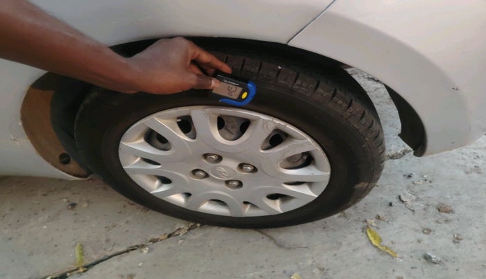 2010 Hyundai i20 MAGNA 1.2, Petrol, Manual, 1,95,106 km, tyre