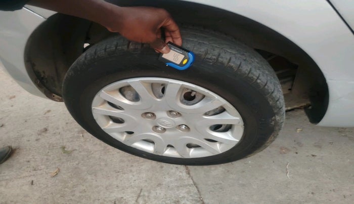 2010 Hyundai i20 MAGNA 1.2, Petrol, Manual, 1,95,106 km, tyre