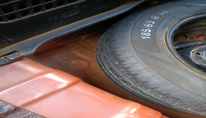 2013 Hyundai i20 SPORTZ 1.4 CRDI, Diesel, Manual, 1,21,366 km, tyre