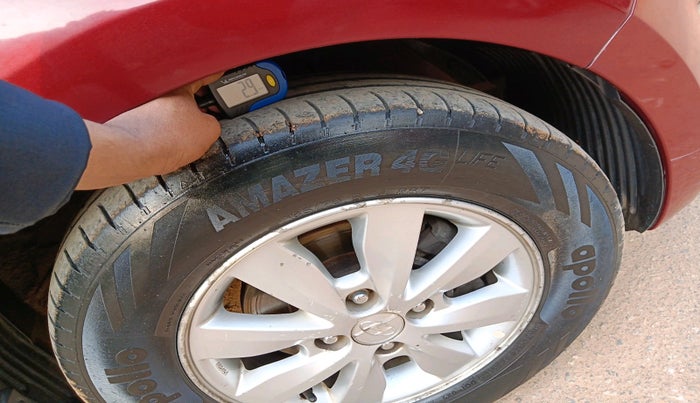 2013 Hyundai i20 SPORTZ 1.4 CRDI, Diesel, Manual, 1,21,366 km, tyre