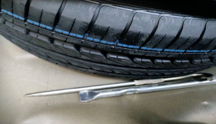 2018 Maruti Ciaz DELTA DIESEL 1.3, Diesel, Manual, 80,506 km, tyre