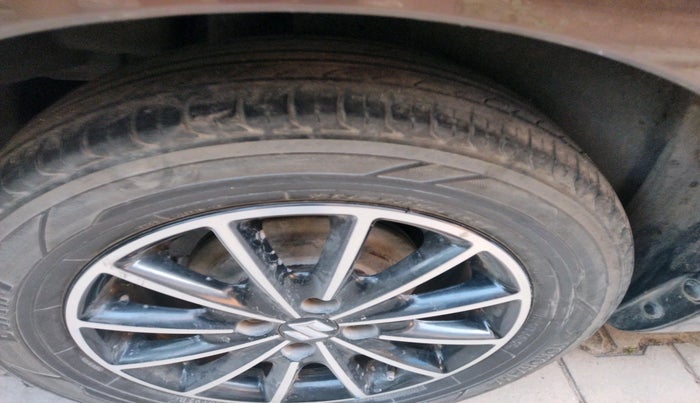 2018 Maruti Ciaz DELTA DIESEL 1.3, Diesel, Manual, 80,506 km, tyre