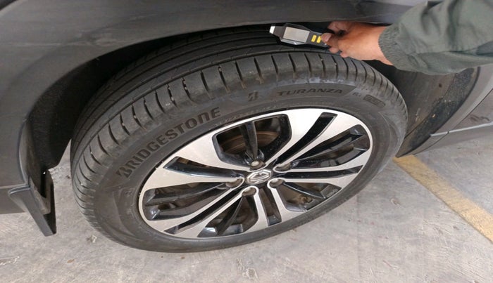 2022 MG HECTOR PLUS SHARP 1.5 PETROL TURBO CVT 6-STR, Petrol, Automatic, 58,092 km, tyre