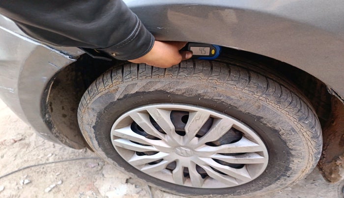 2020 Maruti Dzire VXI, Petrol, Manual, 66,955 km, tyre