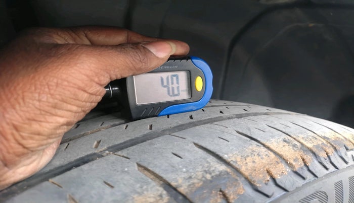 2021 Maruti Ertiga ZXI SHVS, Petrol, Manual, 50,863 km, tyre