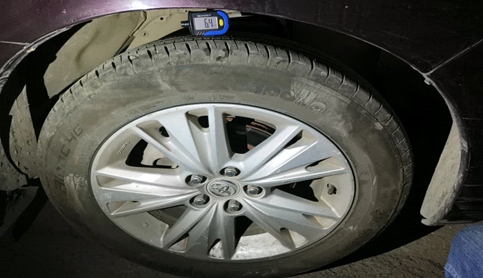 2019 Toyota Innova Crysta 2.8 ZX AT 7 STR, Diesel, Automatic, 1,24,246 km, tyre