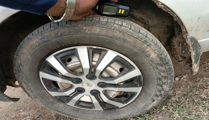 2011 Maruti Alto LXI, Petrol, Manual, 63,725 km, tyre