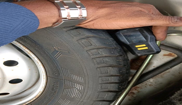 2011 Maruti Alto LXI, Petrol, Manual, 63,725 km, tyre