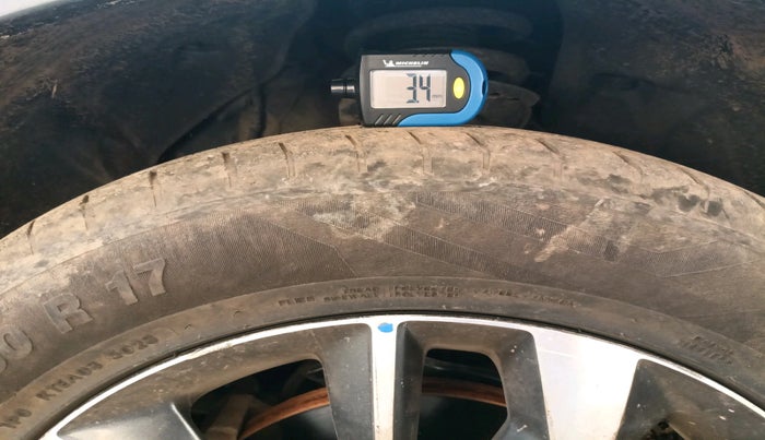 2019 Mahindra XUV300 W8 (O) 1.5 DIESEL, Diesel, Manual, 84,398 km, tyre