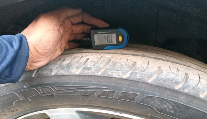 2019 Mahindra XUV300 W8 (O) 1.5 DIESEL, Diesel, Manual, 84,398 km, tyre