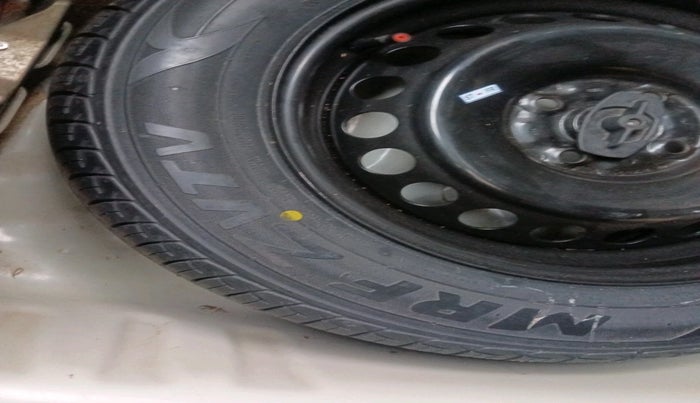 2016 Maruti Baleno ZETA PETROL 1.2, Petrol, Manual, 1,24,373 km, tyre