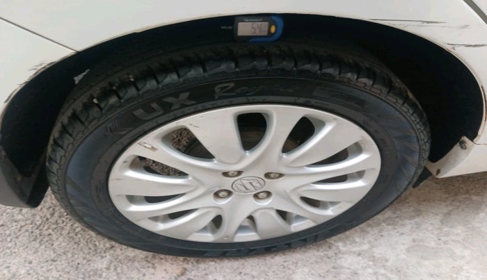 2016 Maruti Baleno ZETA PETROL 1.2, Petrol, Manual, 1,24,373 km, tyre