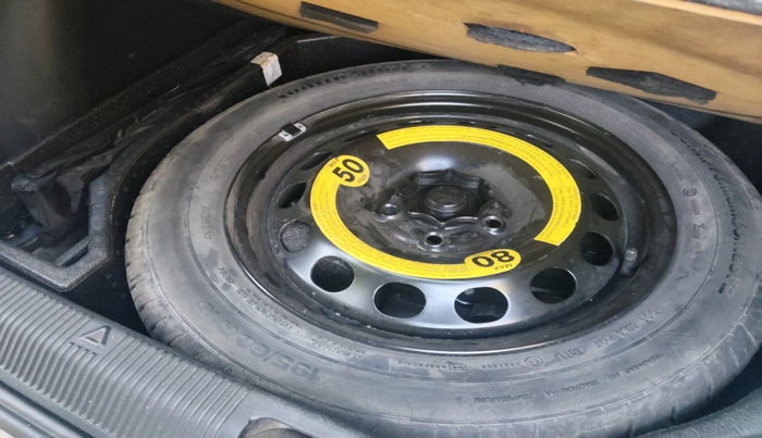 2012 Skoda Yeti AMBITION 2.0 TDI CR 4X2, Diesel, Manual, 1,06,371 km, tyre