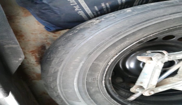 2018 Maruti Vitara Brezza VDI, Diesel, Manual, 92,127 km, tyre