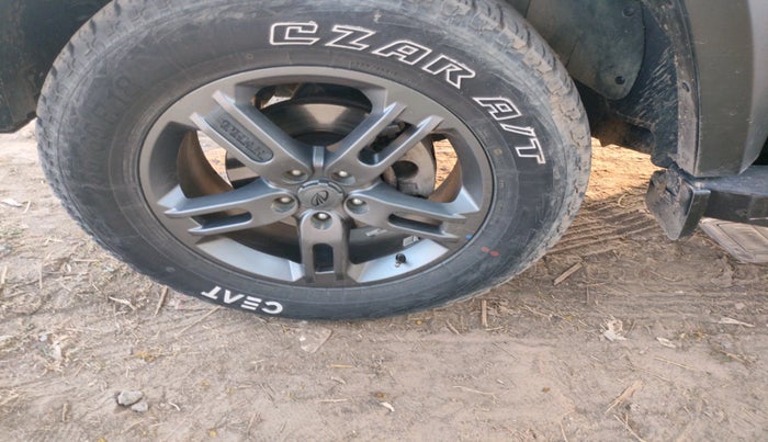 2021 Mahindra Thar LX HT PETROL 4WD MT, Petrol, Manual, 21,052 km, tyre