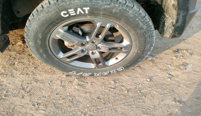 2021 Mahindra Thar LX HT PETROL 4WD MT, Petrol, Manual, 21,052 km, tyre