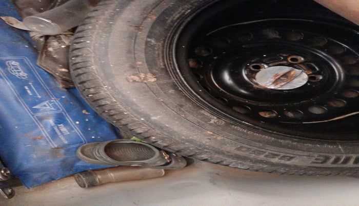 2016 Honda City 1.5L I-VTEC VX CVT, Petrol, Automatic, 83,943 km, tyre