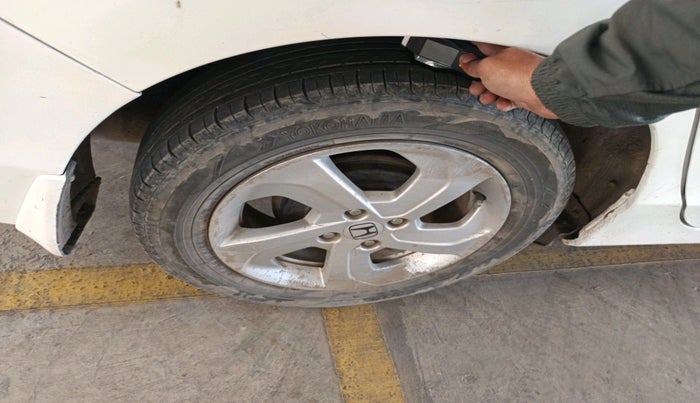 2016 Honda City 1.5L I-VTEC VX CVT, Petrol, Automatic, 83,943 km, tyre