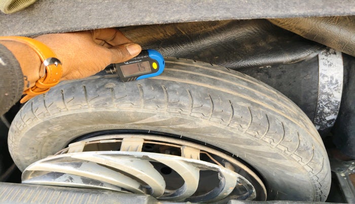 2021 Maruti Swift VXI, Petrol, Manual, 95,637 km, tyre