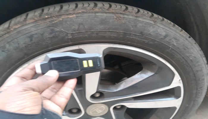 2021 Tata ALTROZ XZ PETROL, Petrol, Manual, 33,937 km, tyre