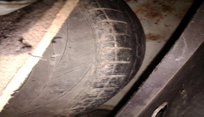 2011 Hyundai Santro Xing GL PLUS, Petrol, Manual, 1,12,815 km, tyre