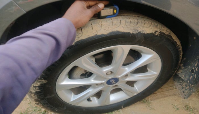 2021 Ford Ecosport TITANIUM 1.5L PETROL, Petrol, Manual, 45,002 km, tyre