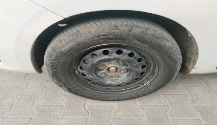 2021 Maruti Ertiga VXI CNG, Petrol, Manual, 1,11,811 km, tyre