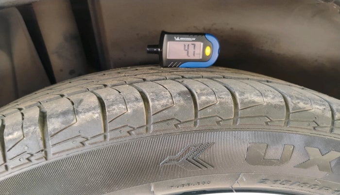 2018 Maruti S Cross ZETA 1.3, Diesel, Manual, 1,22,647 km, tyre