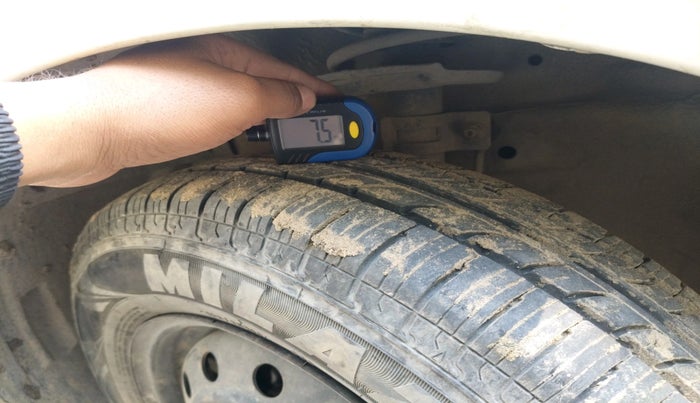 2015 Maruti Swift Dzire VXI, Petrol, Manual, 49,505 km, tyre