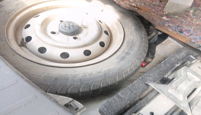 2012 Maruti Wagon R 1.0 LXI, Petrol, Manual, 54,155 km, tyre