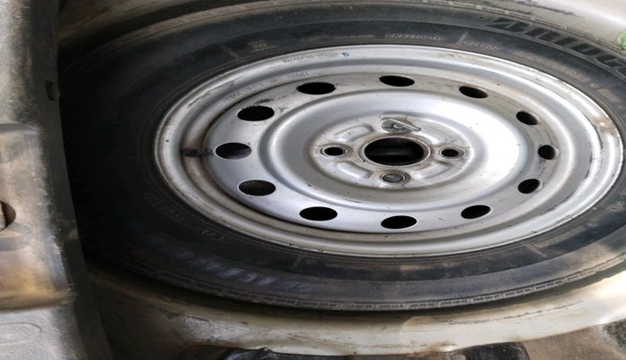 2012 Maruti Ritz LDI, Diesel, Manual, 1,57,664 km, tyre